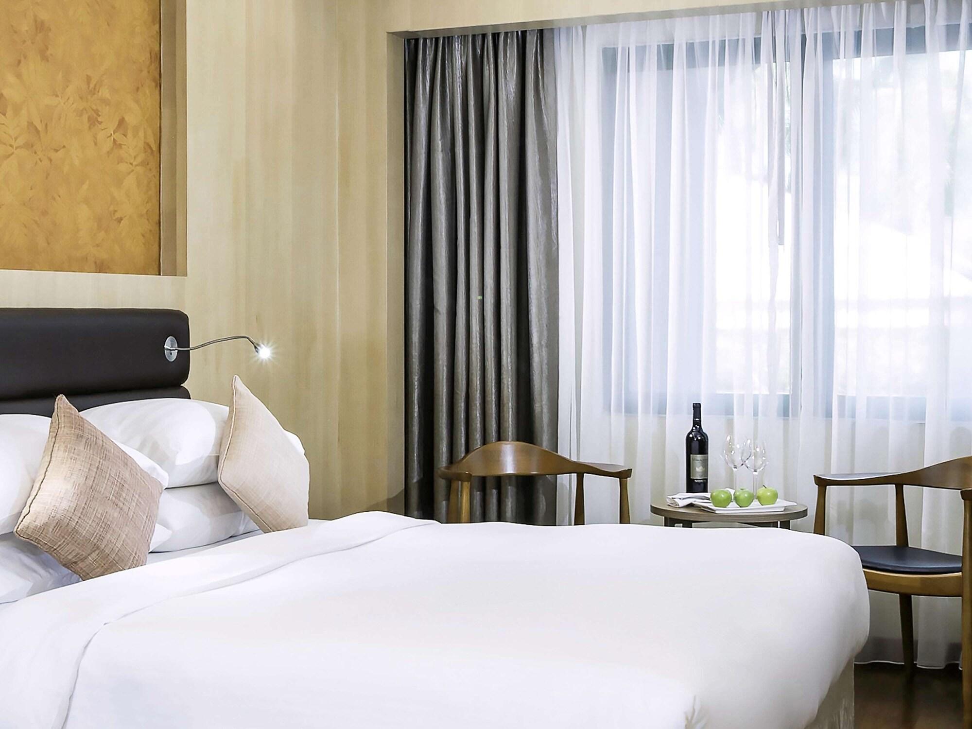 Mercure Yangon Kaba Aye Exterior foto