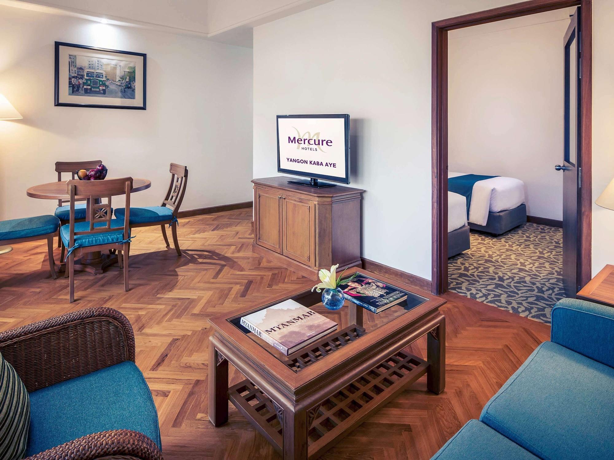 Mercure Yangon Kaba Aye Exterior foto
