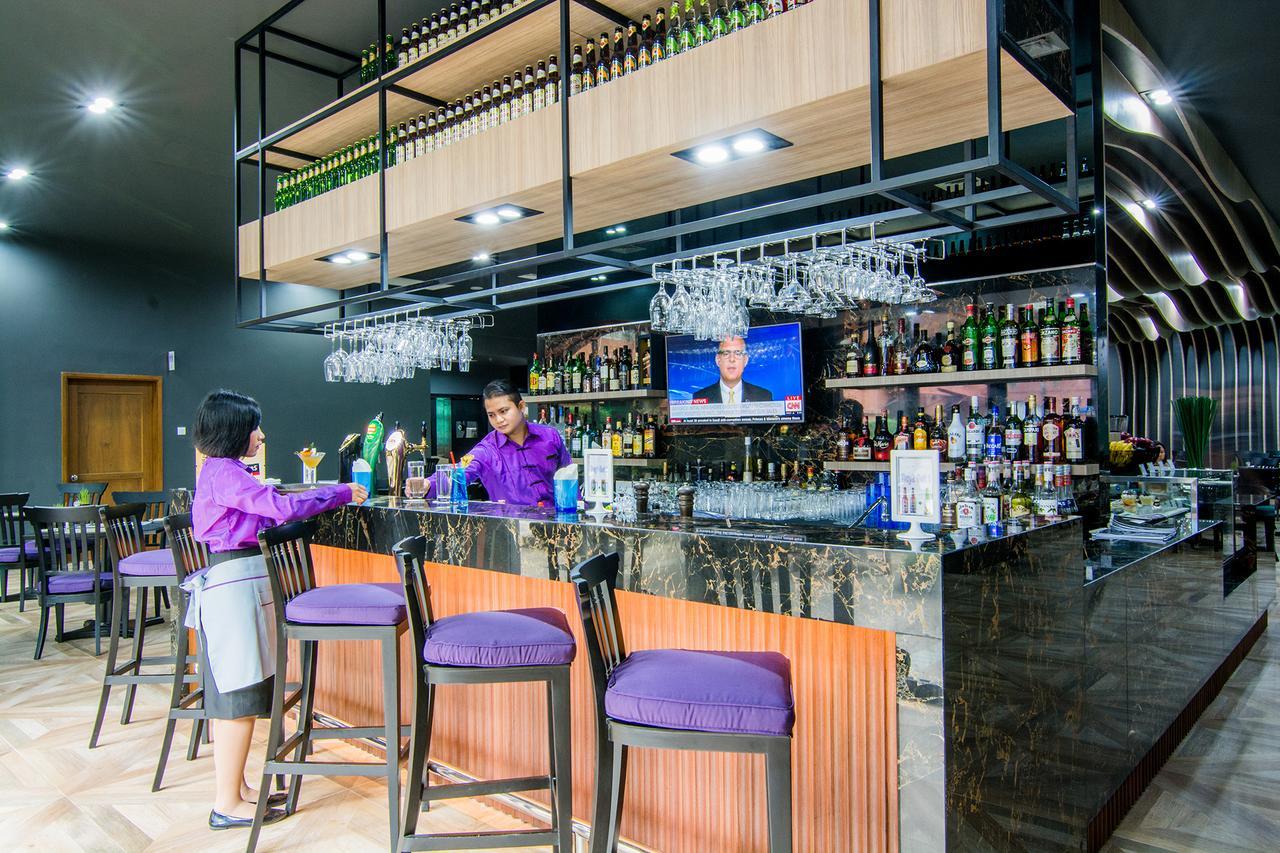 Mercure Yangon Kaba Aye Exterior foto