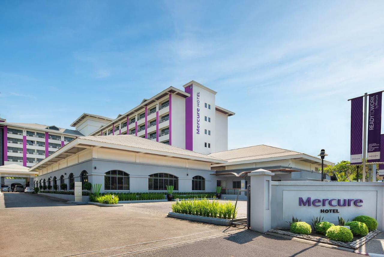 Mercure Yangon Kaba Aye Exterior foto