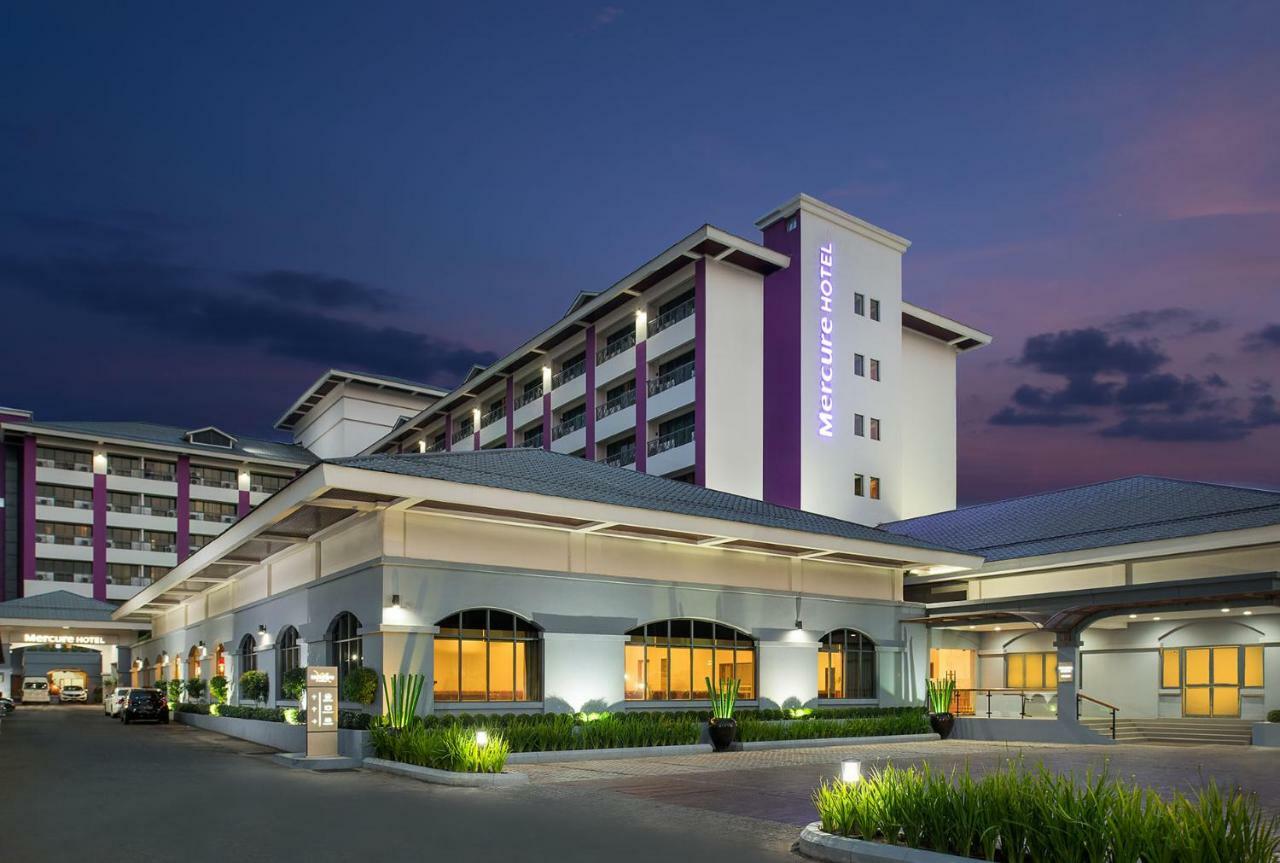 Mercure Yangon Kaba Aye Exterior foto