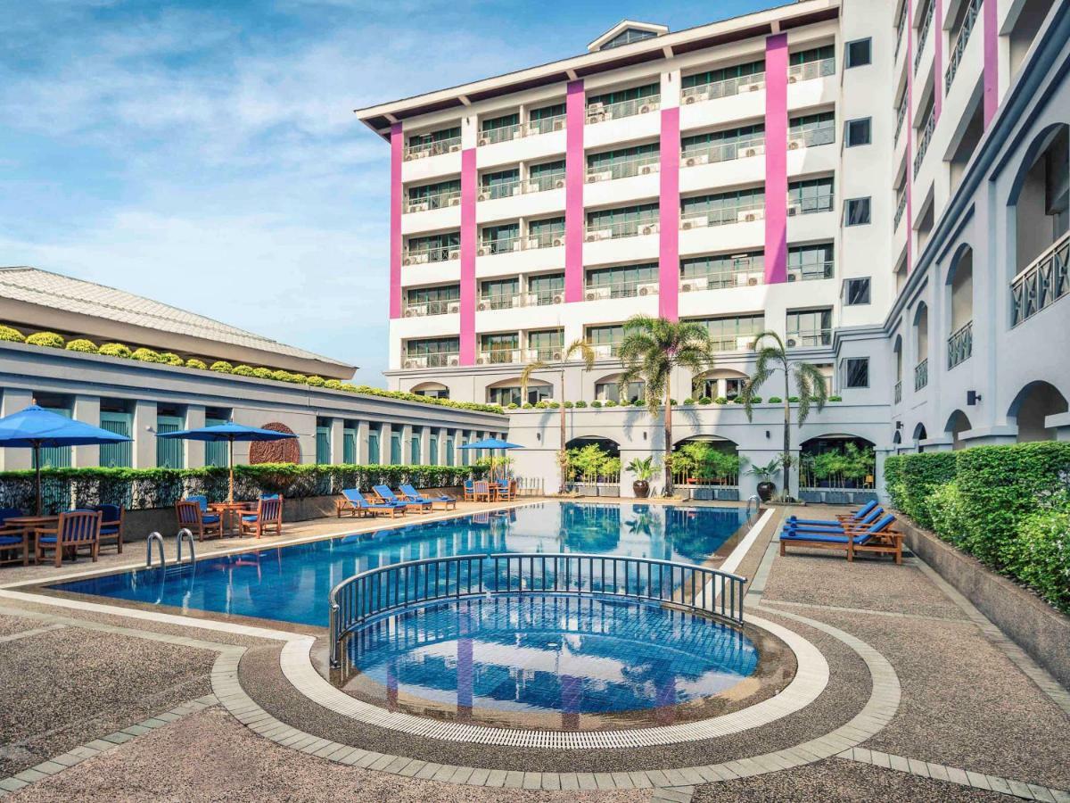 Mercure Yangon Kaba Aye Exterior foto